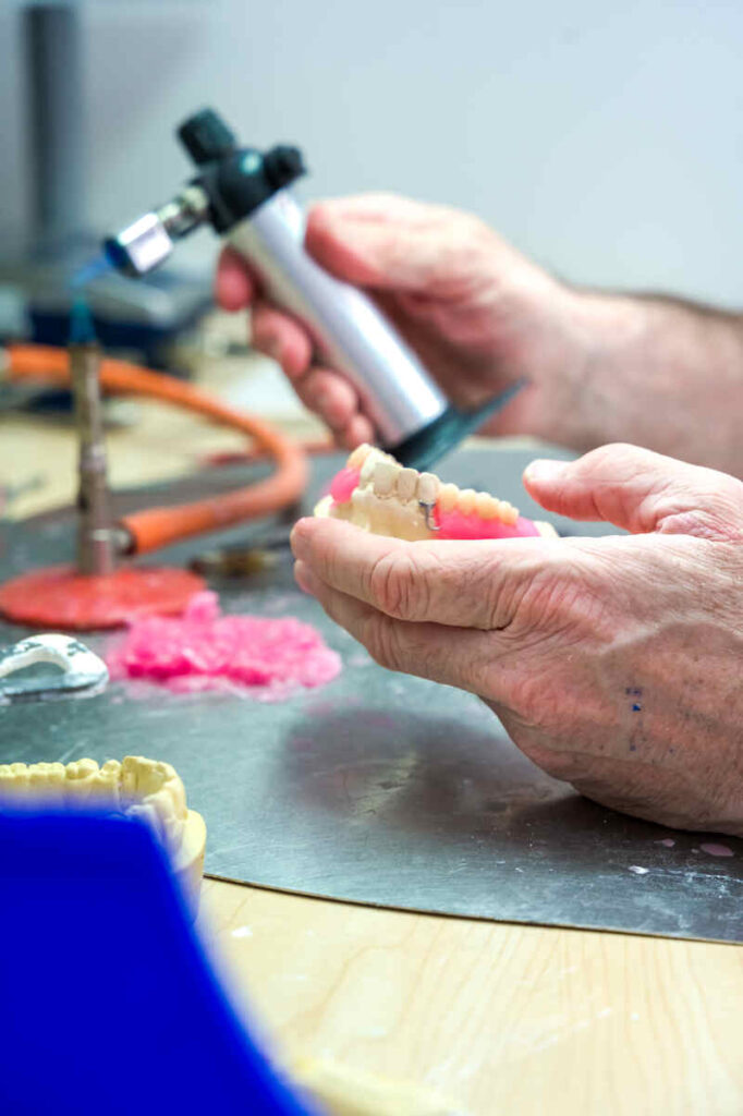 Emergency fix dentures on sunshine coast